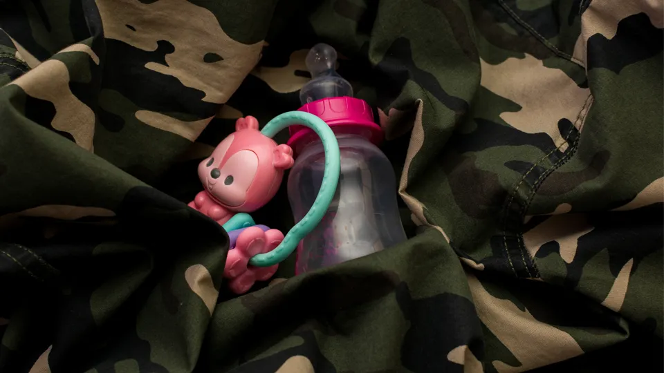 The pendulum swinging between war and love