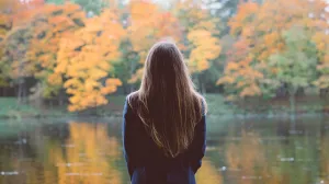 "Не ти подхожда да се ядосваш. Момиченце си" ("Anger doesn’t suit you. You are a girl after all.")